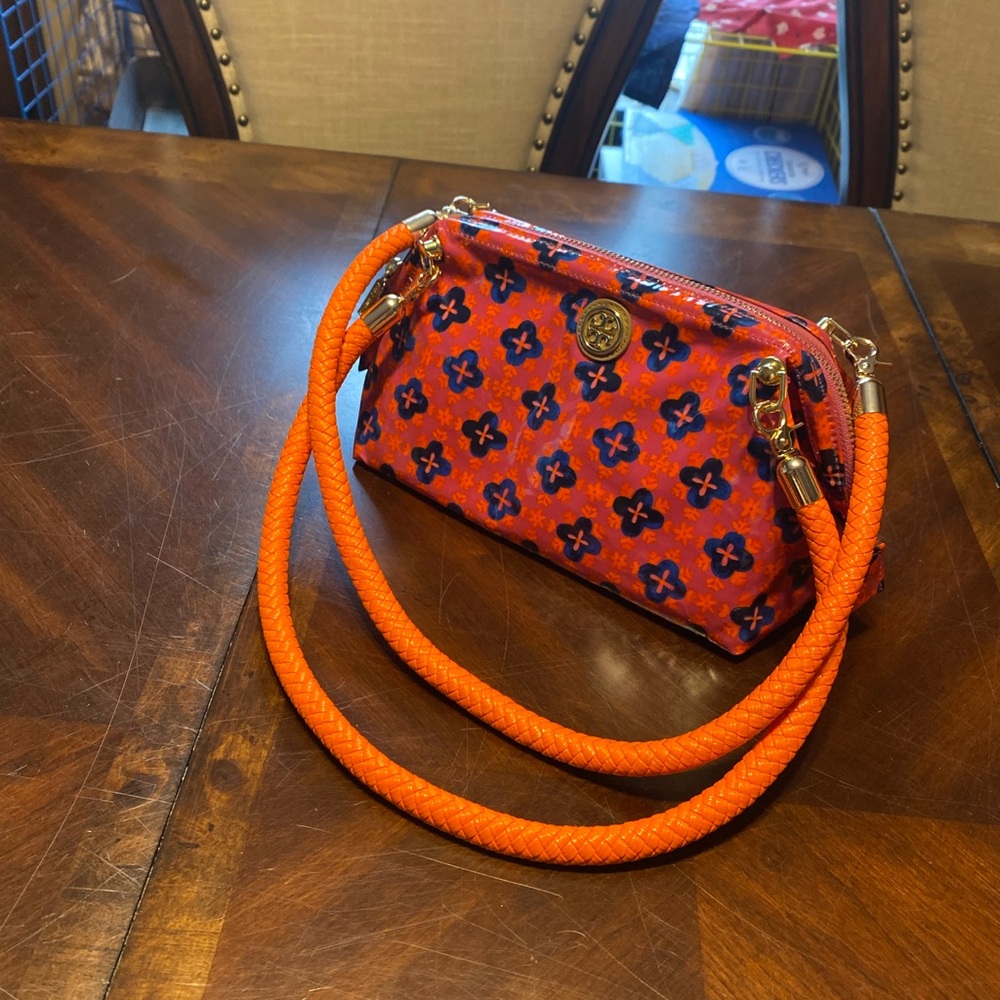 Tory Burch Red-Orange Floral Crossbody Wristlet with Navy Accents - Picture 16 of 16